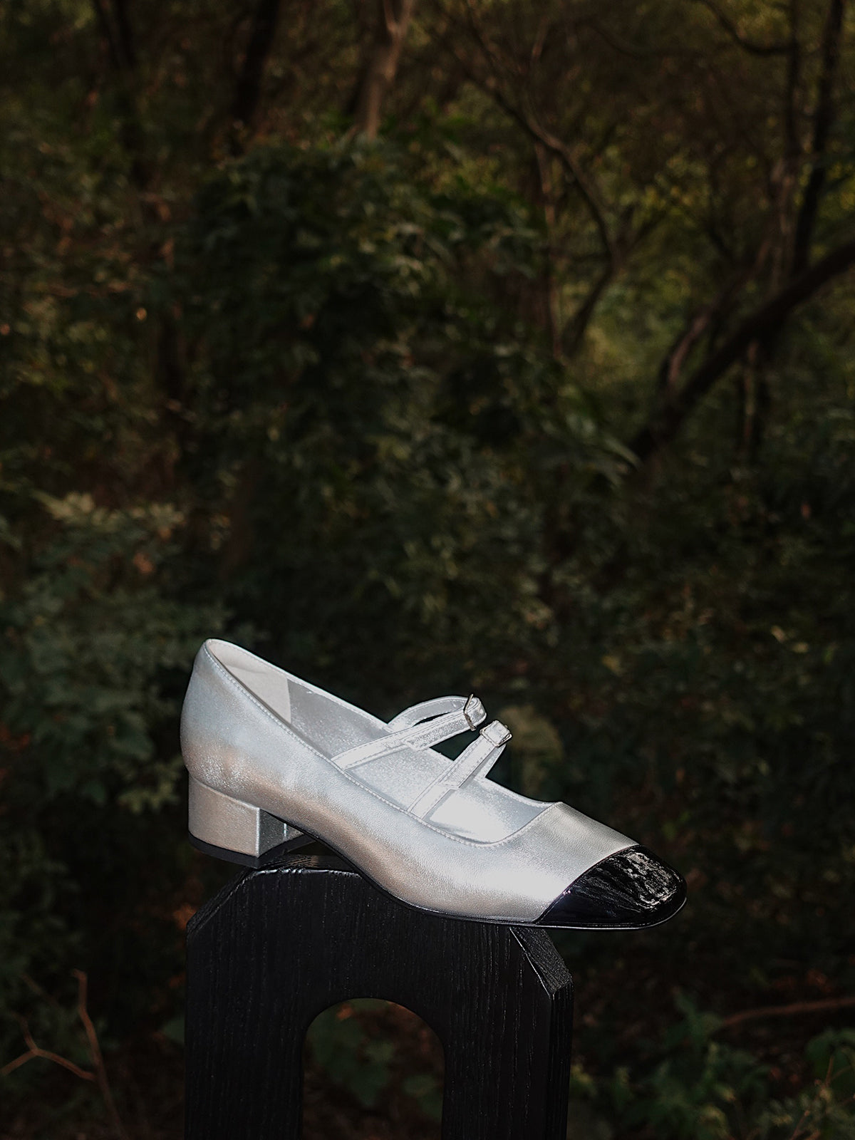 "Golden Era" Women's Asymmetric Square Toe Mary Janes