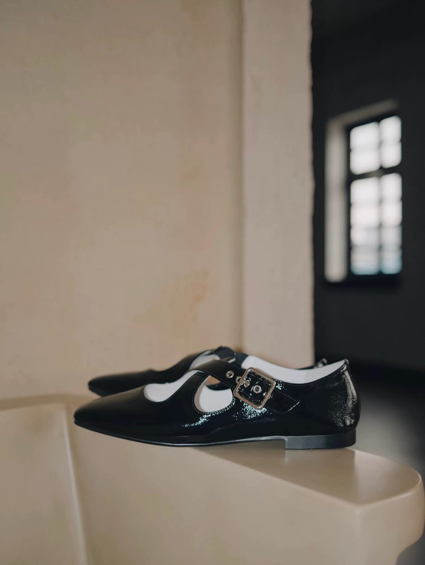 "Ease" Mary Janes Ballet Flats with Cross Straps