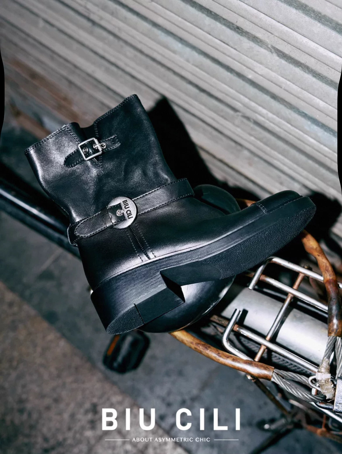 Women's Black Genuine Leather Vintage Engineer Boots