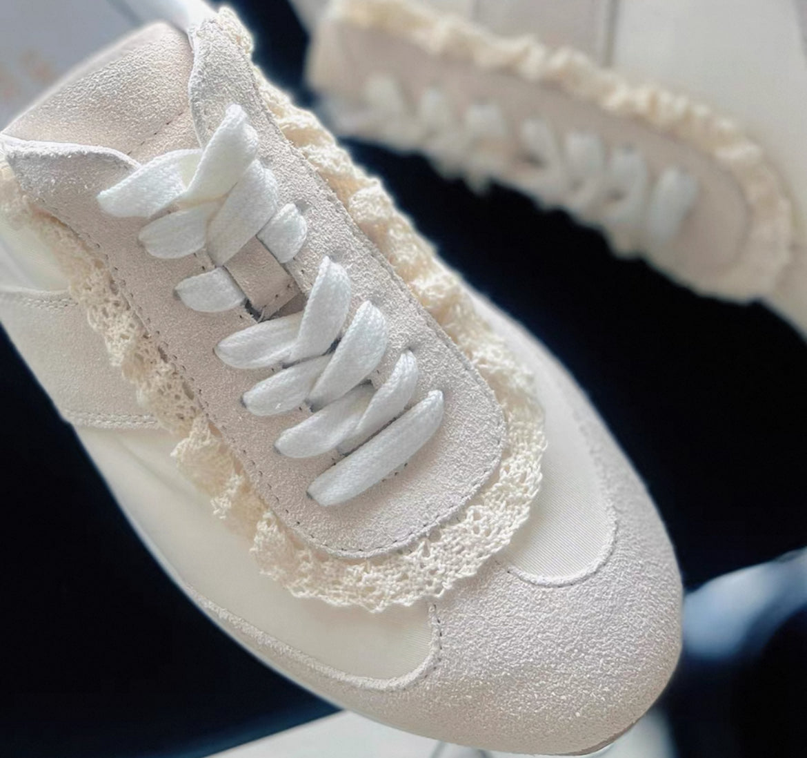 Bloom Mary Jane Sneakers with Cotton Lace