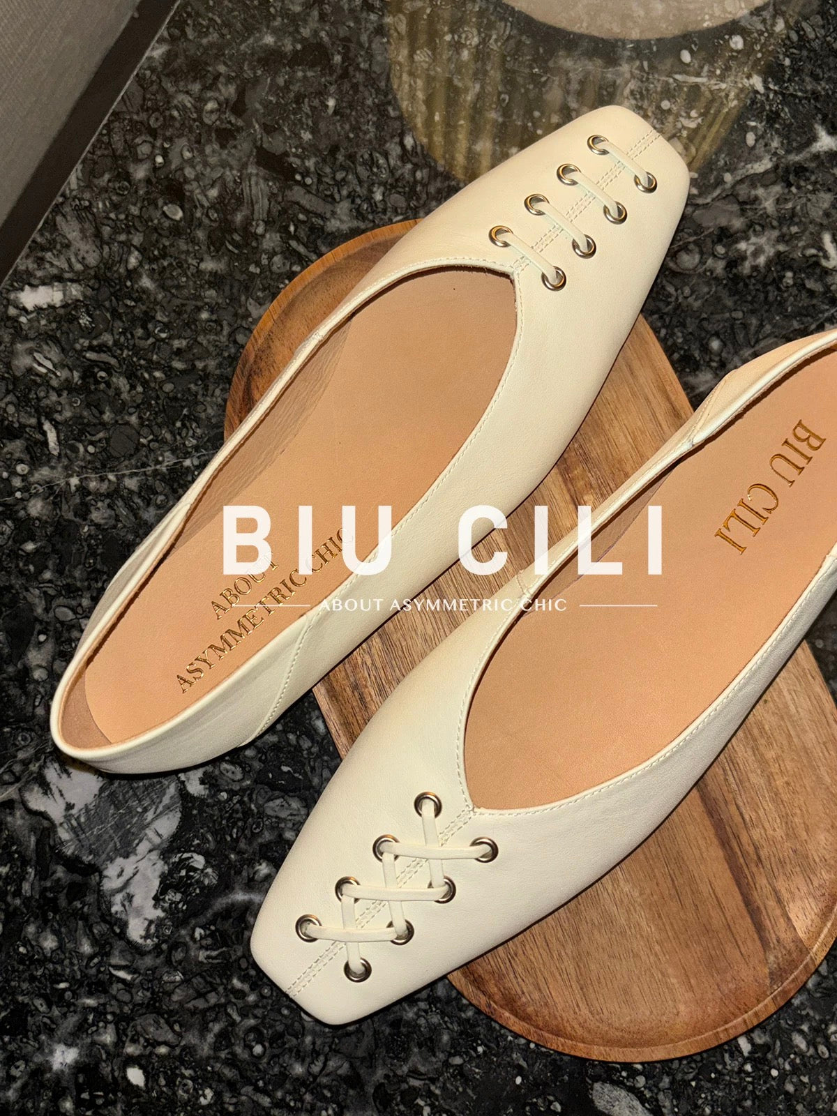 Minimalist Style Two-Way Square-Toe Leather Flat Shoes with Asymmetric Woven Details
