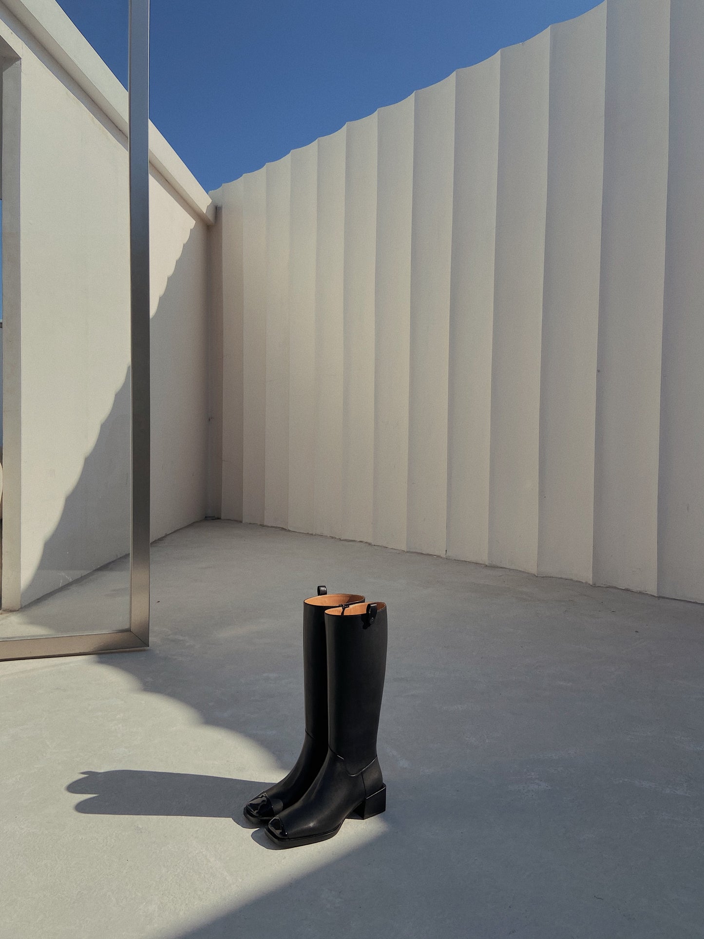 Malèna Women's Square Toe Boots in Black with Asymmetric Design