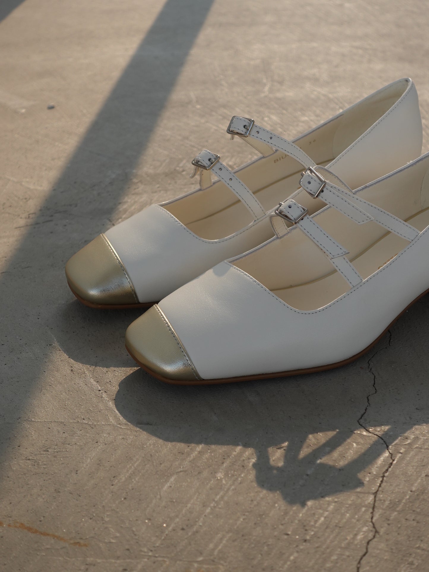 "Golden Era" Women's Asymmetric Square Toe Mary Janes