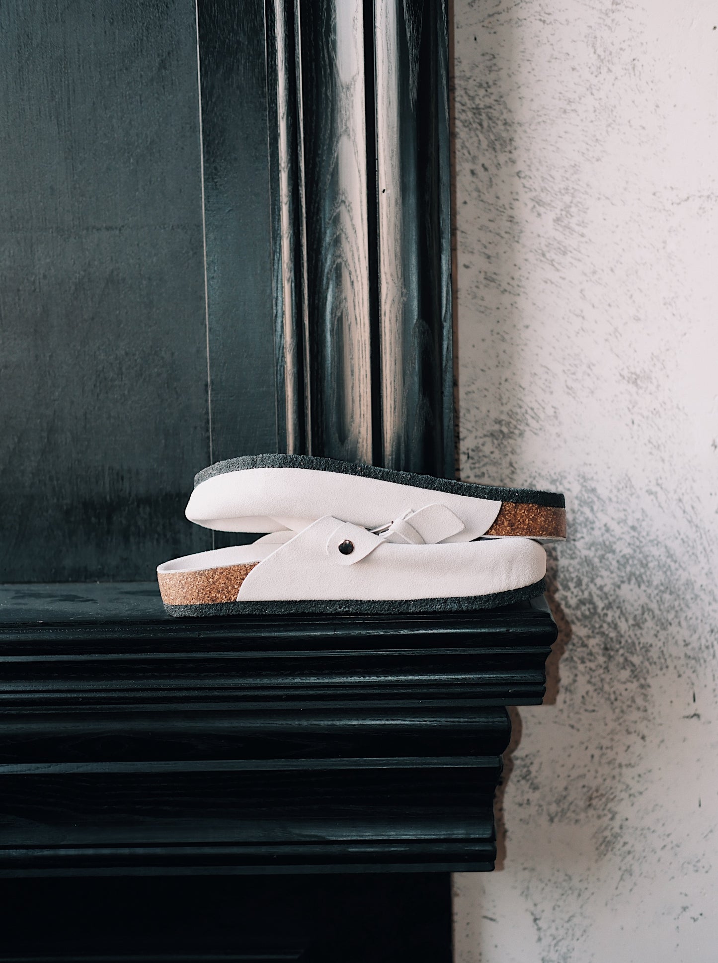 "Moss and Cloud" Soft Footbed Suede Leather Clogs Supreme Comfort Sandals