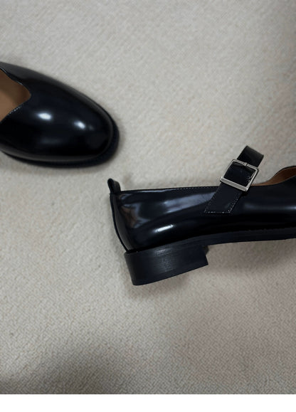 "Vinyl Vibe" Women's Asymmetric Leather Mary Jane Flats in Black