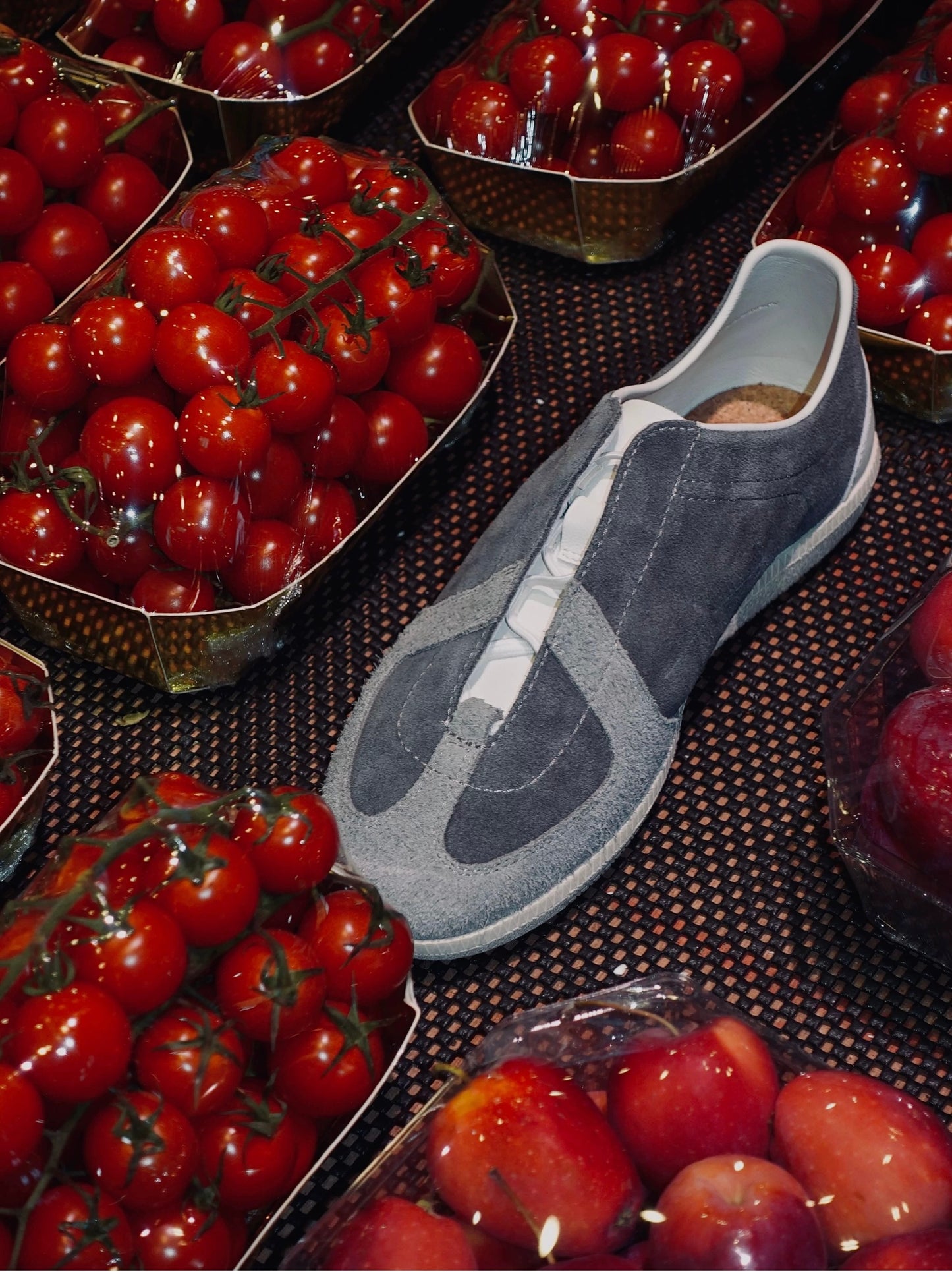 Unisex Slip-On Sneaker – Minimalist Retro Leather Trainer