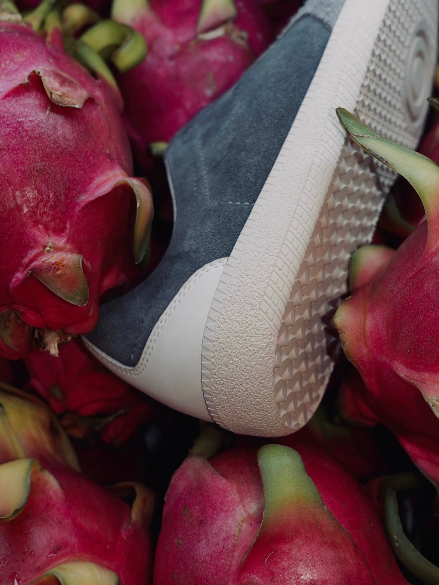 Unisex Slip-On Sneaker – Minimalist Retro Leather Trainer