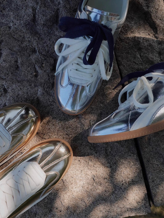 Paradox 3.0 Sneakers with Asymmetric Details