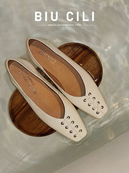 Minimalist Style Two-Way Square-Toe Leather Flat Shoes with Asymmetric Woven Details