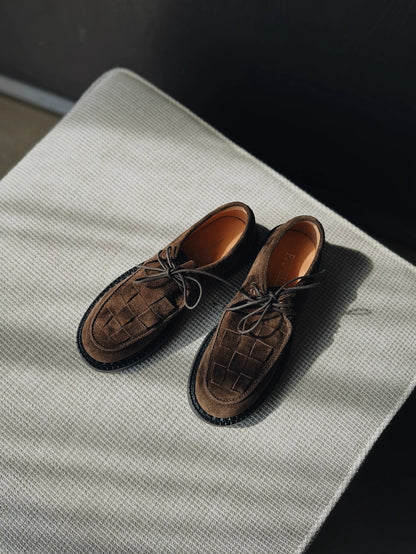 Women's Suede Derby Shoes with Hand-Women Details