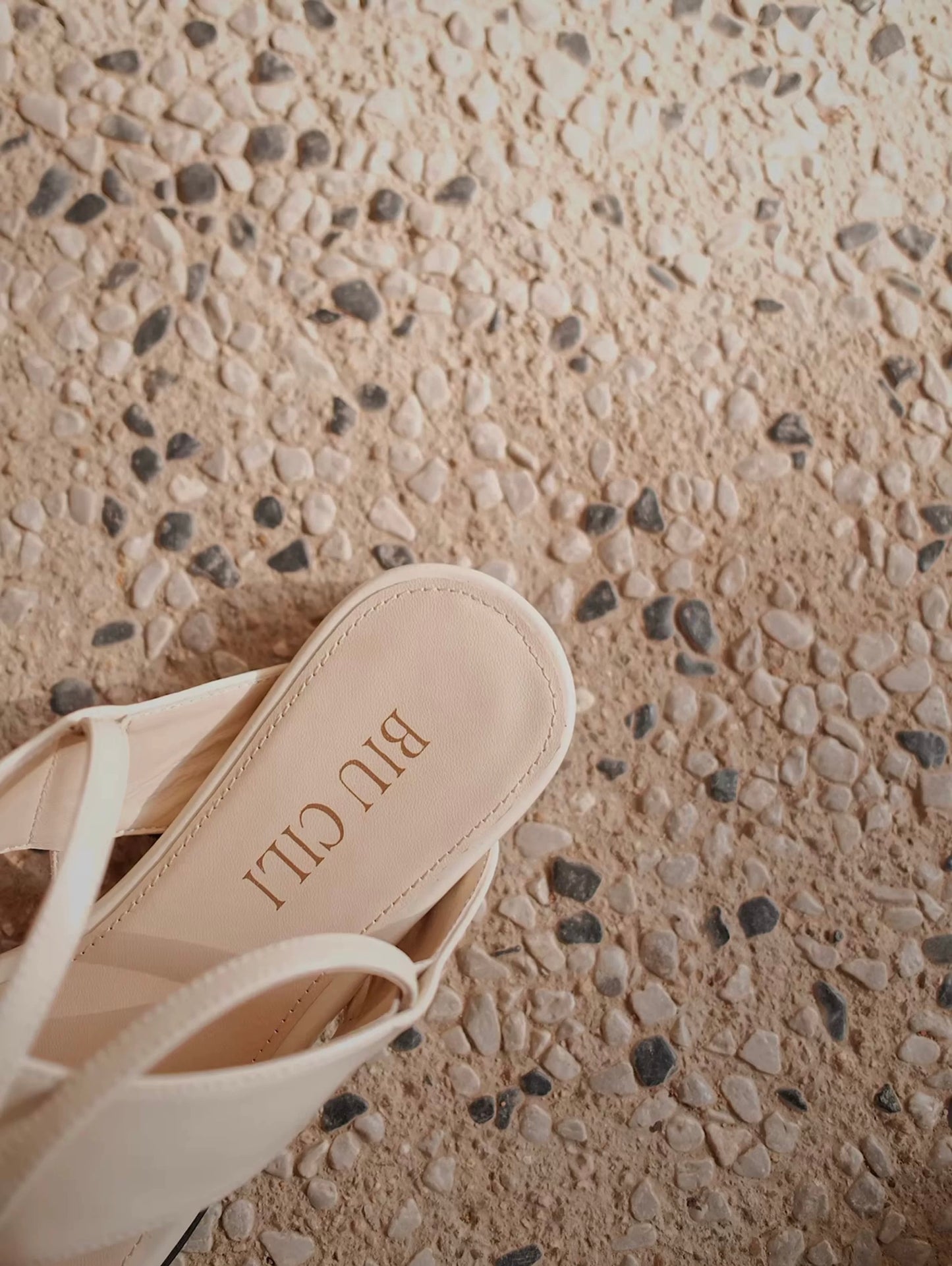 "Slow Time" Minimalist Leather Sandals with Sculptural Silver Detail